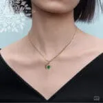 Rosette Green Necklace - Image 2
