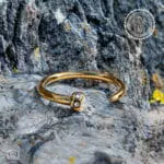 Gold Nail δαχτυλίδι από ανοξείδωτο ατσάλι με ζιργκόν και ρυθμιζόμενο μέγεθος