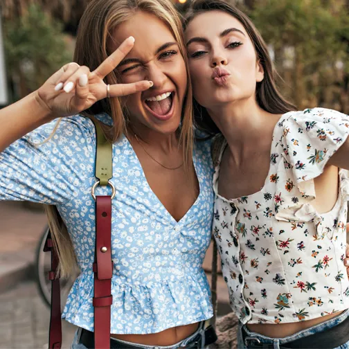Κοσμήματα και αξεσουάρ Best Friends από το befree.gr – σετ κοσμημάτων φιλίας