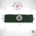 Χειροποίητο πλεκτό βραχιόλι Rustic Knit Bracelet σε λαδί απόχρωση, με φαρδιά πλέξη και μεγάλο διακοσμητικό κουμπί σε περλέ χρώμα. Φοριέται στον καρπό και συνδυάζει rustic αισθητική με κομψές vintage λεπτομέρειες.