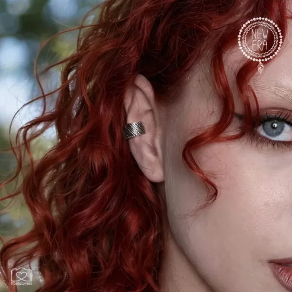 Ασημένιο Tribe Ear Cuff από ασήμι 925 με οξυντέ φινίρισμα 5mm, διακριτικό ethnic κόσμημα που φοριέται χωρίς τρύπημα στο αυτί