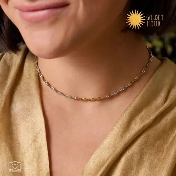 Δίχρωμη ατσάλινη αλυσίδα Twist Chain με στριφτή πλέξη ψαροκόκκαλο 2.8mm σε χρυσό και ασημί χρώμα, μήκους 40+5cm.
