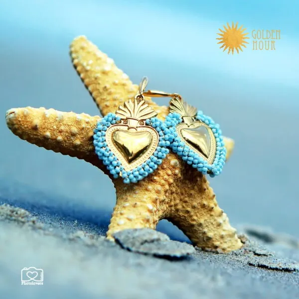 Azure Heart Earrings χρυσά ατσάλινα σκουλαρίκια καρδιά με γαλάζιες χάντρες 38mm
