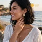 Nautilus Glow Necklace χρυσό ατσάλινο κολιέ με μενταγιόν ναυτίλο και λαμπερές πέτρες